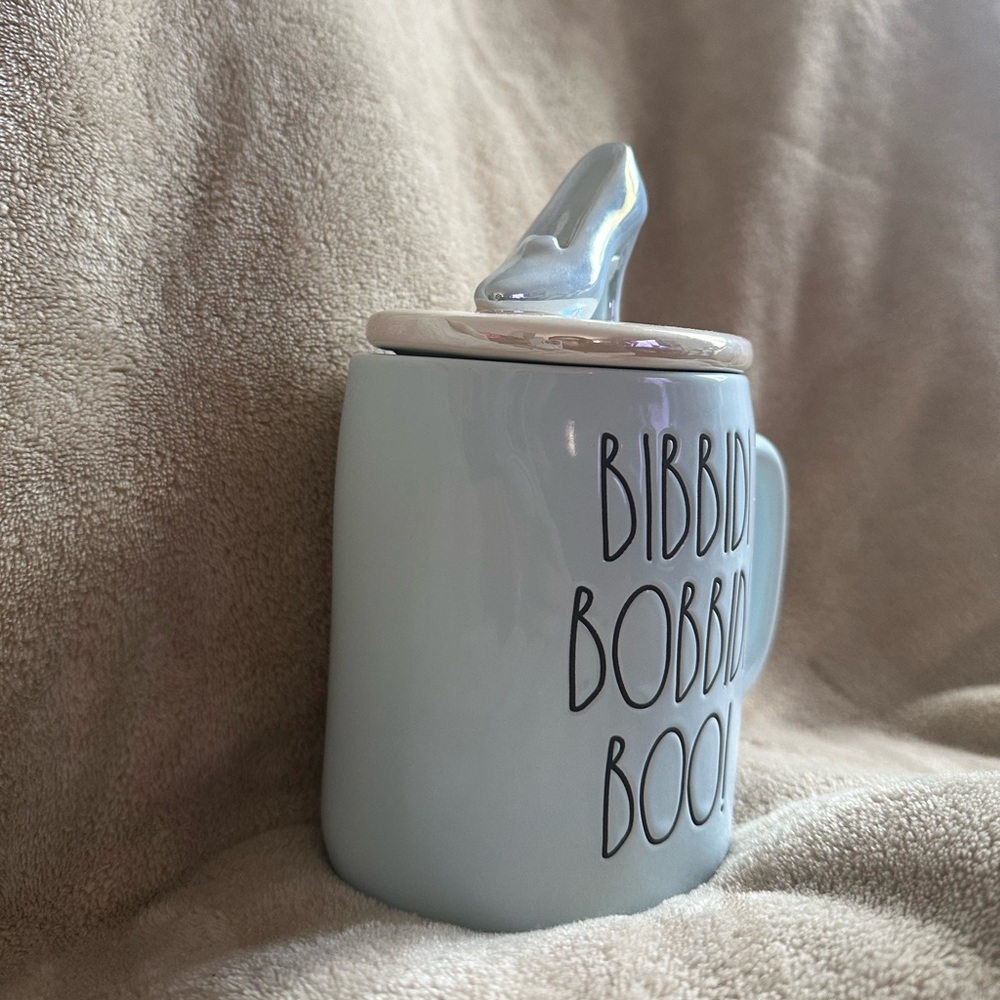 Rae Dunn Cinderella Mug with Lid - Picture 2 of 4